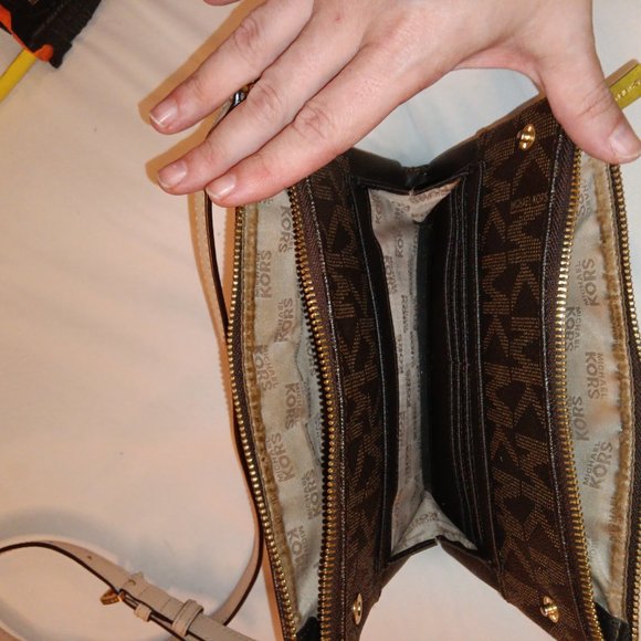 Michael Kors Fulton Double Zipper Crossbody - Picture 7 of 11